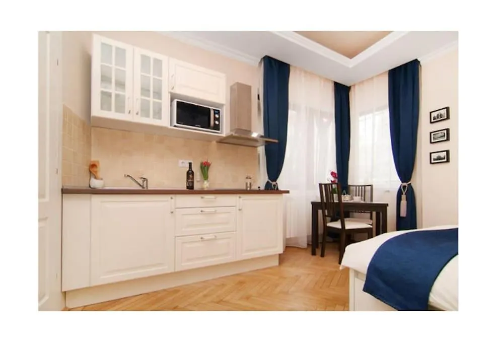 Central Quiet Apartment - Close To The City Center Bukarest Románia